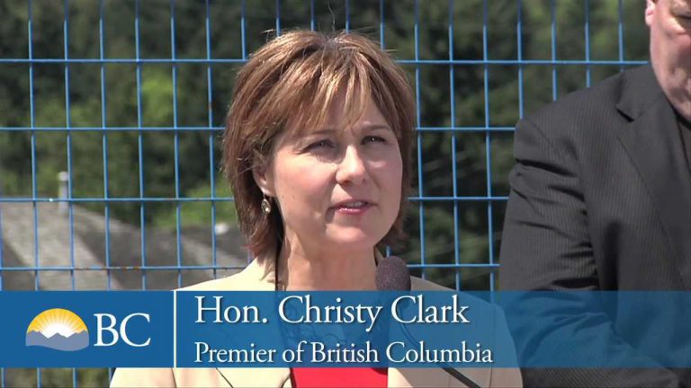 Clark asking Trudeau to explain pipeline decision to British Columbians
