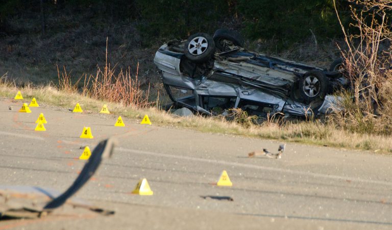Police waiting on reports in fatal Campbell River crash investigation