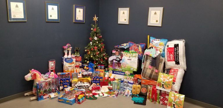 Port Hardy RCMP spreading holiday joy