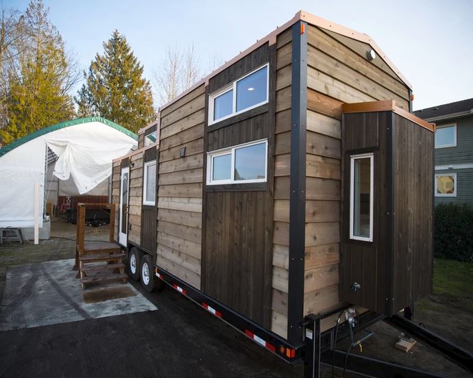 Powell River council cools mayor’s rush for tiny homes plan