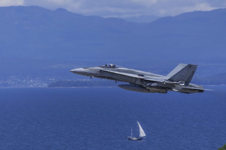 CF-18 Demonstration Team returns for spring training in Comox