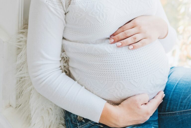 Vancouver Island Woman May Be Offering Service as Midwife Without a Licence