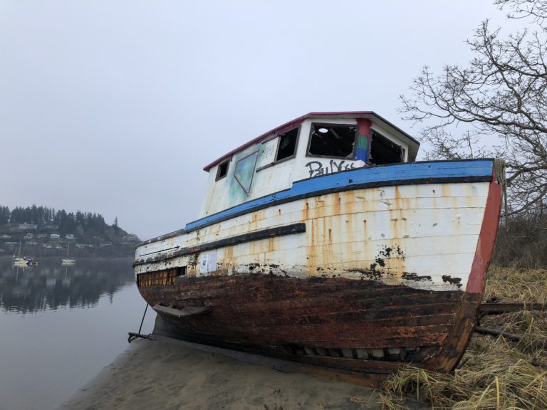 Owner of ‘hazardous’ boat fined for public dock damage in Haida Gwaii