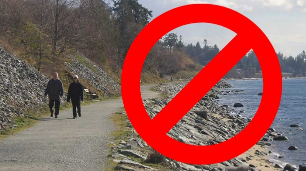 Seawalk closed for repairs after water main break